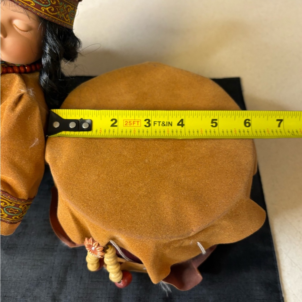 Vintage Goldenvale Collection Native Amercan Porcelain Doll - Picture 7 of 7